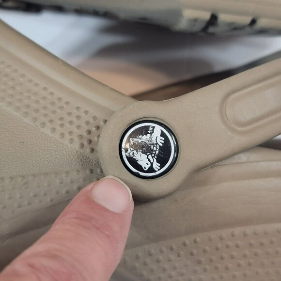 Croc Classic Clog, Adult W8 / M6, Neutral Mushroom Brown Color, GUC - Picture 6 of 9